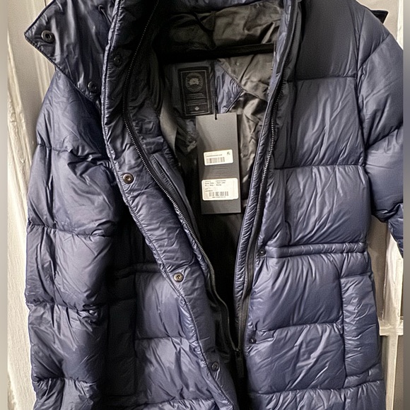 Canada Goose

Arosa Quilted Hooded Parka Black Label - Picture 8 of 13